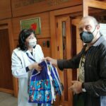 Po povod purvi uni fondaciq Zlatno kliuche poseti decata ot bolnica Isul i razdade podaruci (5)